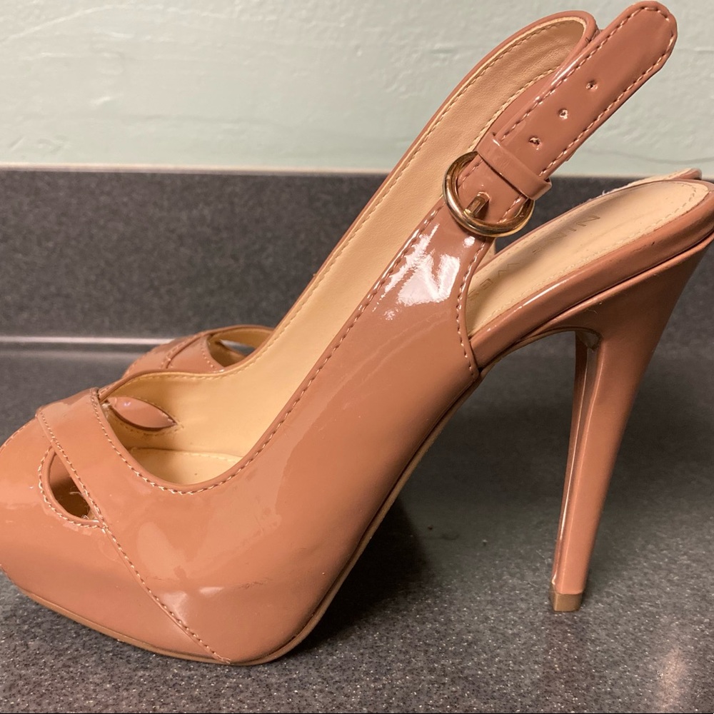 Nine West Nude Heels Size 5.5